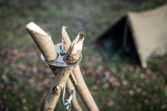 Petromax Petromax D-Ring Driepoot Plaat met Haak en Ketting