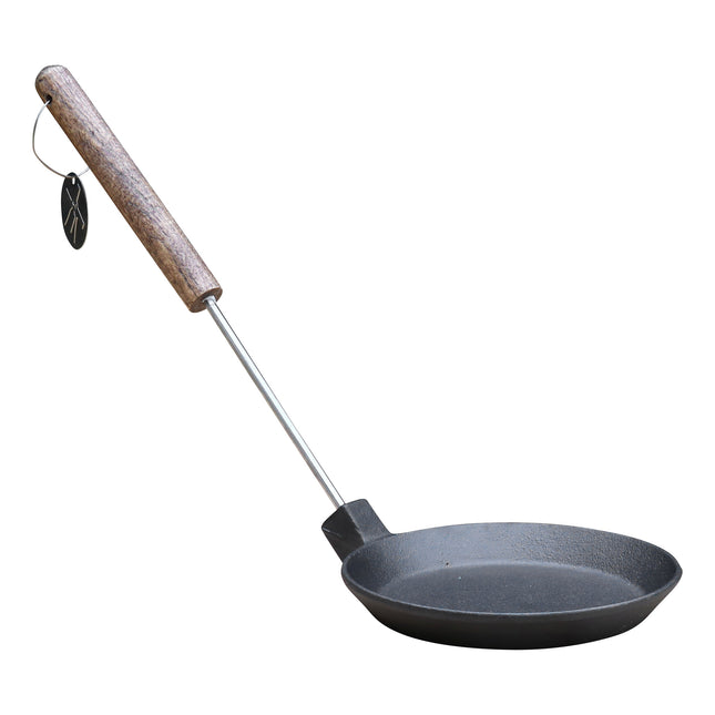 The Windmill Cast Iron Second Chance: The Windmill Campfire Skillet met Kort Handvat