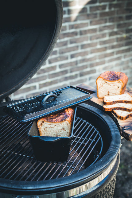 The Windmill Cast Iron The Windmill Loaf 'n Bread Dutch Oven