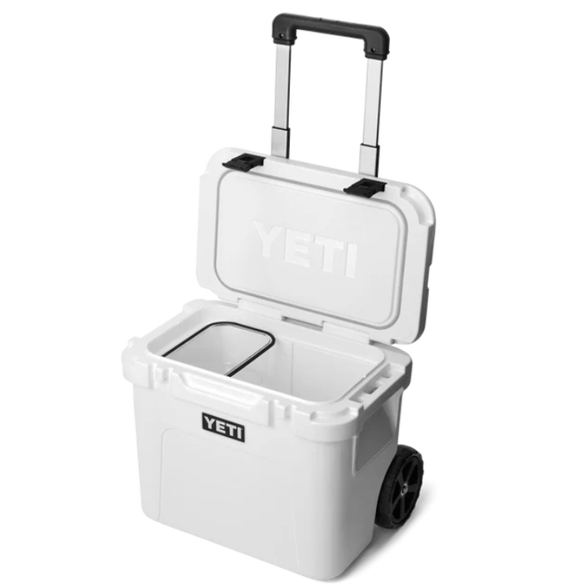 YETI Yeti Roadie 32 Wheeled Hard Cooler White